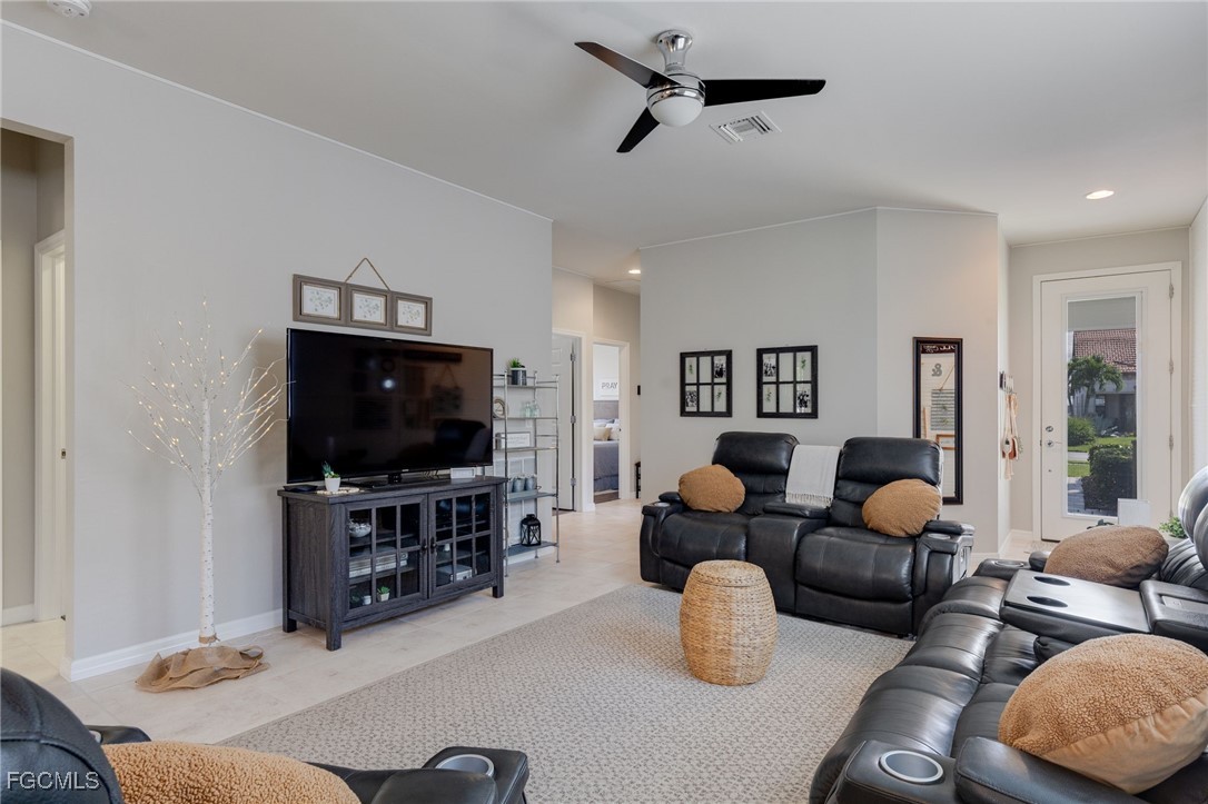 3 Bed SingleFamilyResidence for Sale in Corkscrew Shores, FL — photo 7