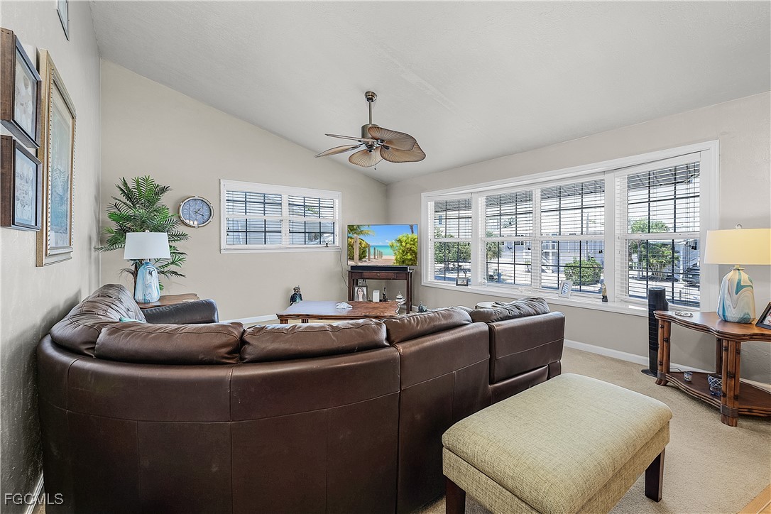3 Bed SingleFamilyResidence for Sale in Captains Cove, photo 7