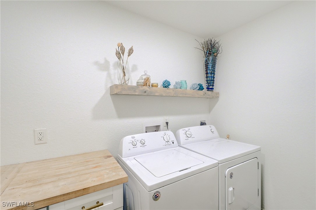 3 Bed SingleFamilyResidence for Sale in Labelle, FL — photo 7