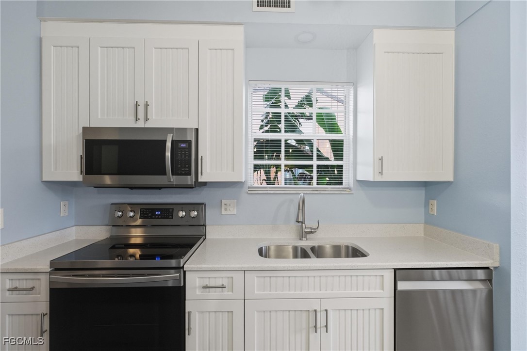 2 Bed Condominium for Sale in Punta Gorda, FL, $220,000 — photo 7
