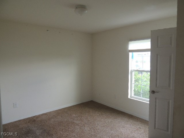 4 Bed SingleFamilyResidence for Sale in Cape Coral, photo 7