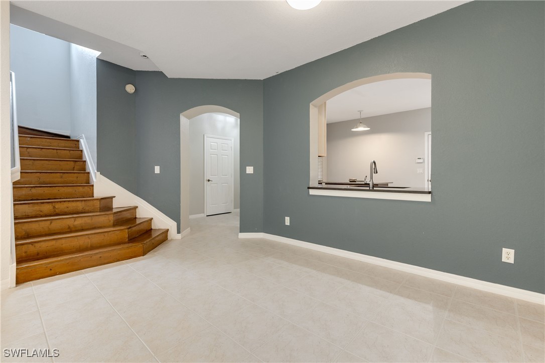 3 Bed Townhouse for Sale in Colonnade At Forum, FL, $299,999 — photo 7
