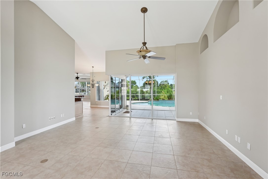 3 Bed Pool Home for Sale in Cape Coral, photo 7