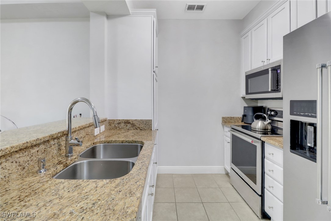 1 Bed Condominium for Sale in Estero, FL, $310,000 — photo 7