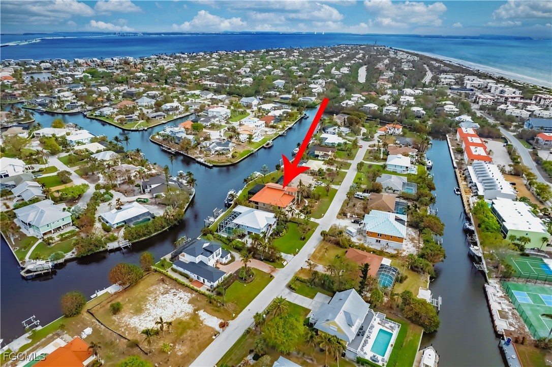 4 Bed Pool Home for Sale in Shell Harbor, photo 7