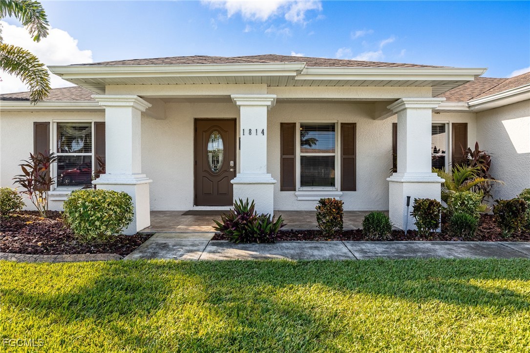 3 Bed Pool Home for Sale in Cape Coral, photo 7