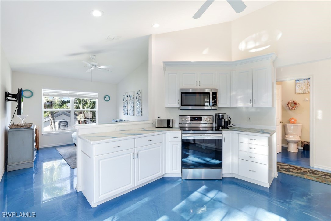 2 Bed Waterfront Home for Sale in Naples, photo 7