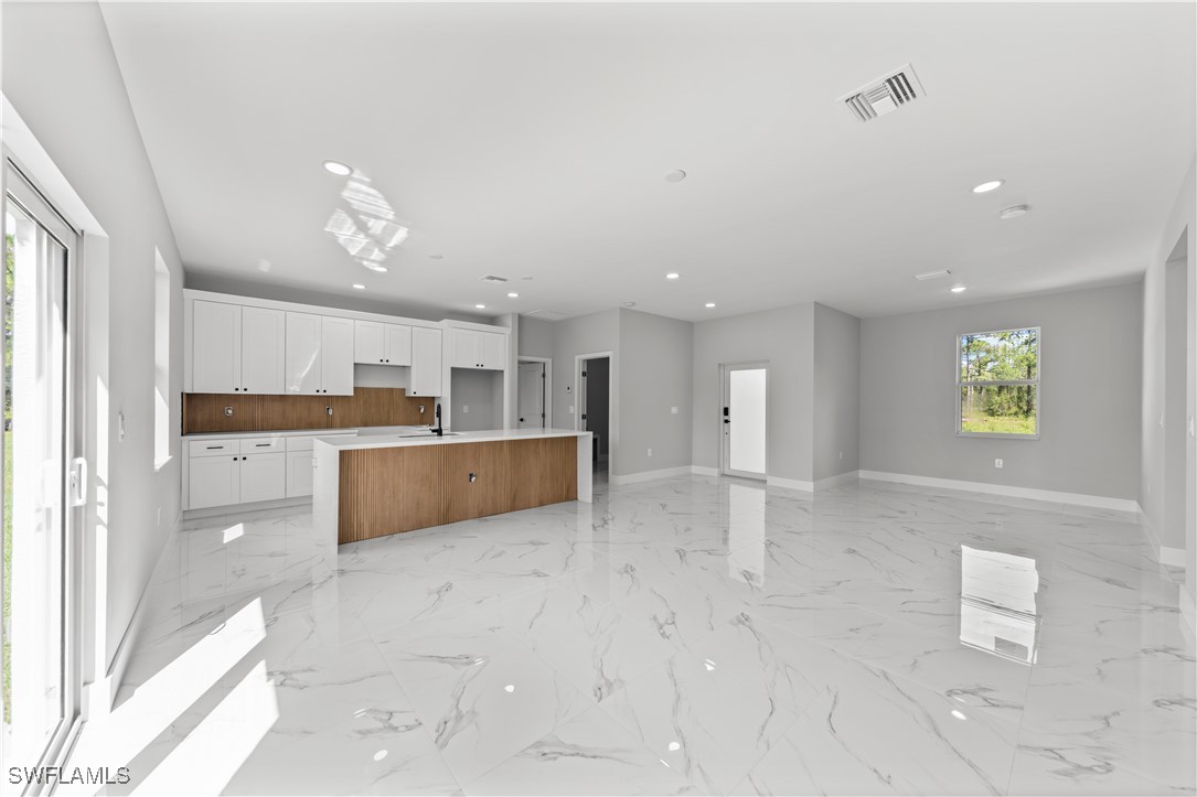 3 Bed SingleFamilyResidence for Sale in Lehigh Acres, FL — photo 7