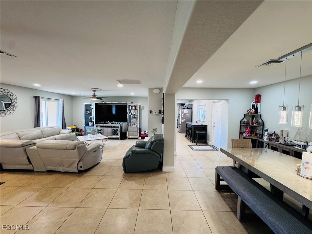 3 Bed SingleFamilyResidence for Sale in Cape Coral, FL — photo 7