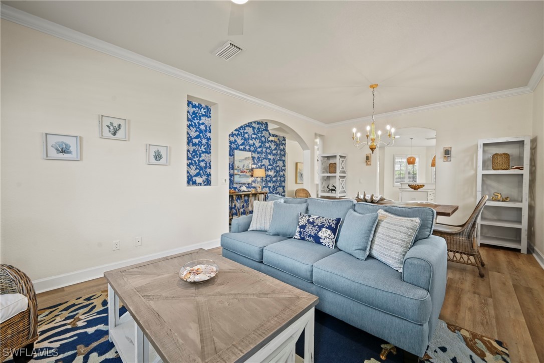 5 Bed Pool Home for Sale in Bella Terra, photo 7