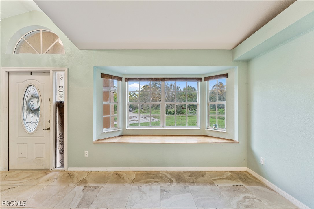 3 Bed SingleFamilyResidence for Sale in North Fort Myers, photo 7