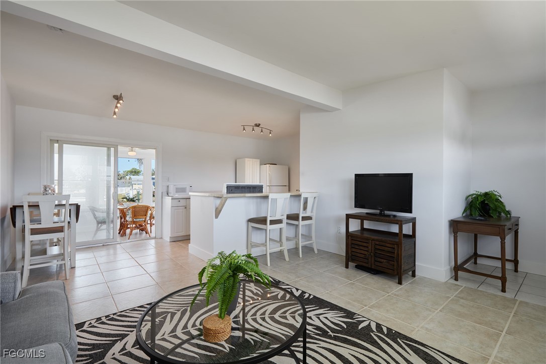 2 Bed Waterfront Home for Sale in Port Charlotte, photo 7
