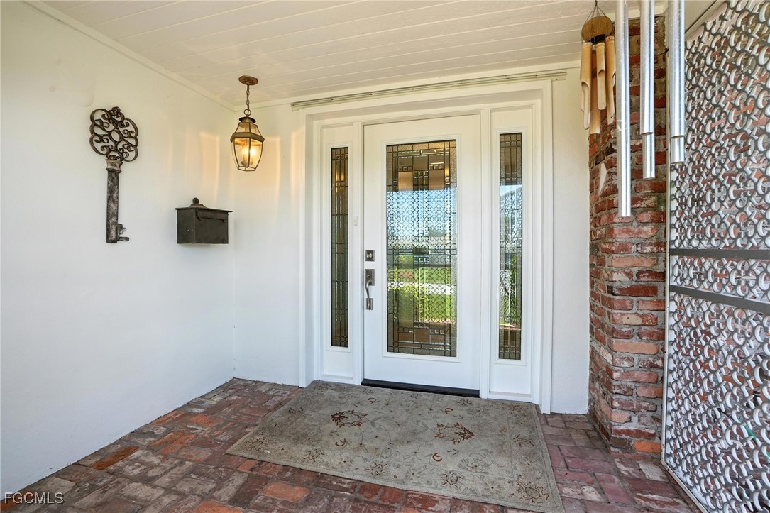 3 Bed Pool Home for Sale in Cape Coral, photo 7