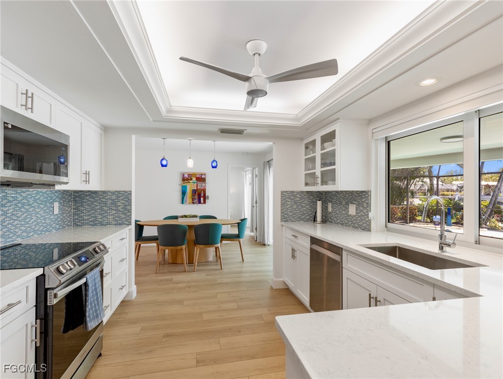 3 Bed Pool Home for Sale in Palm Acres, photo 7