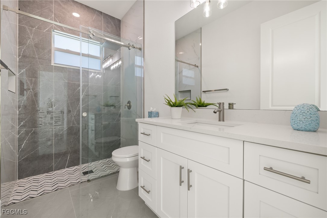 3 Bed Waterfront Home for Sale in Fort Myers, FL — photo 7