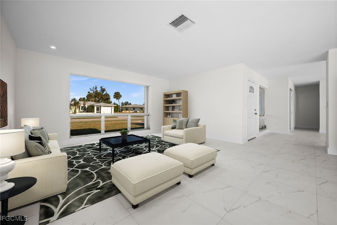 3 Bed Pool Home for Sale in Oakland Hills, photo 7