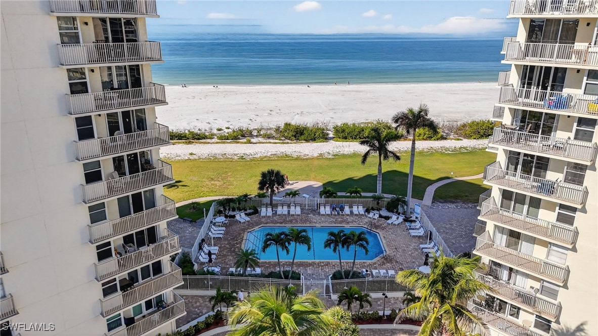 1 Bed Waterfront Home for Sale in Fort Myers Beach, photo 7