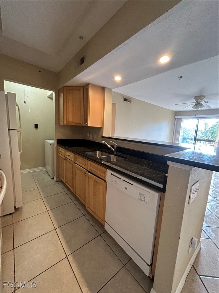 2 Bed Waterfront Home for Sale in Village Creek, photo 7