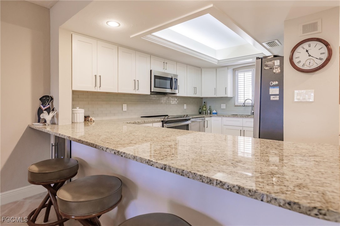 2 Bed Waterfront Home for Sale in Fort Myers, photo 7
