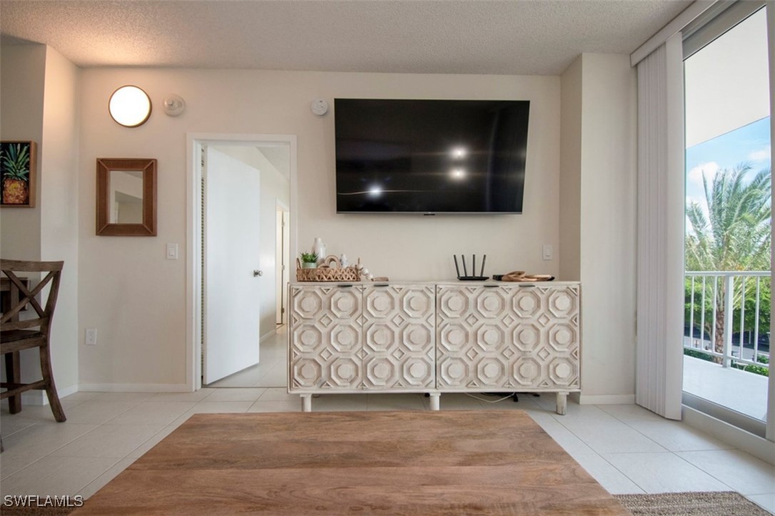 1 Bed Waterfront Home for Sale in Marco Island, FL, $325,000 — photo 7