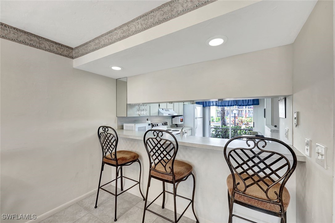 2 Bed Condominium for Sale in Winterpark, FL, $185,000 — photo 7