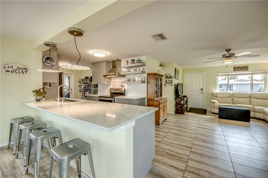 3 Bed SingleFamilyResidence for Sale in Charlotte Shores, FL — photo 7