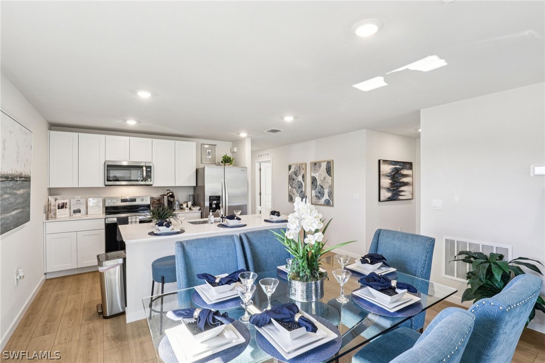 4 Bed SingleFamilyResidence for Sale in Asher Park, photo 7