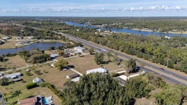 3 Bed SingleFamilyResidence for Sale in Alva, photo 7