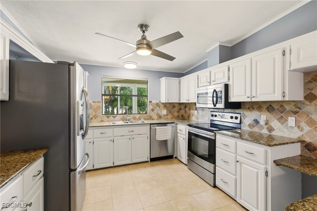 2 Bed ManufacturedHome for Sale in North Fort Myers, FL — photo 7