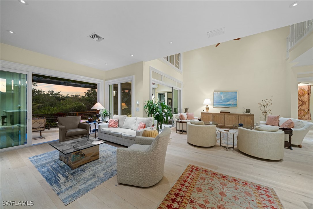 4 Bed Pool Home for Sale in Naples, photo 7