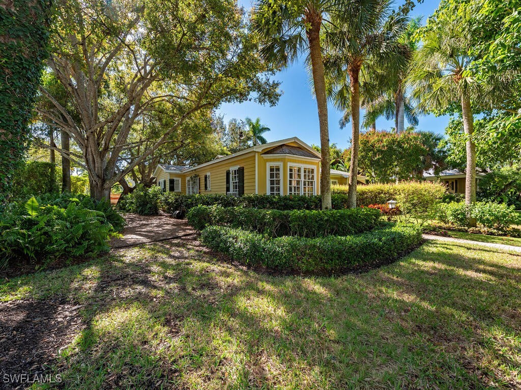 4 Bed Pool Home for Sale in Olde Naples, FL, $6,295,000 — photo 7