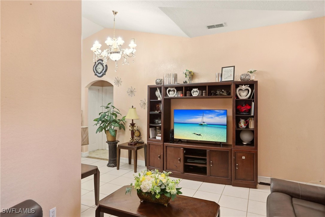 3 Bed SingleFamilyResidence for Sale in Naples, photo 7