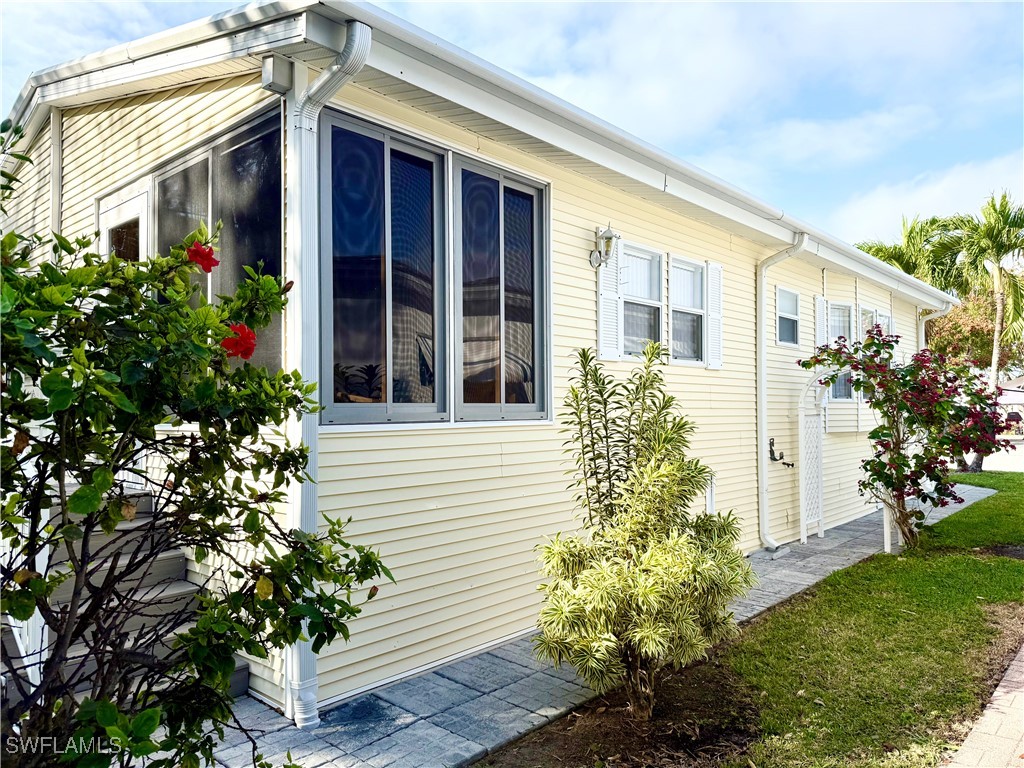 2 Bed ManufacturedHome for Sale in Naples, FL, $179,000 — photo 7
