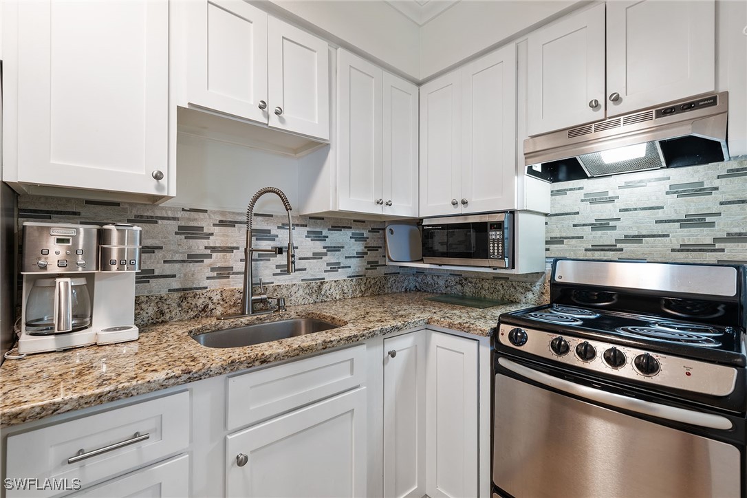 1 Bed Condominium for Sale in Seabreeze West, FL, $225,000 — photo 7