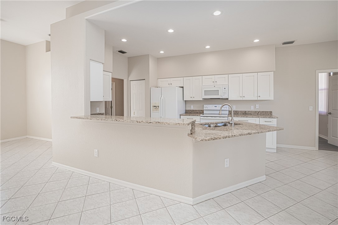 3 Bed SingleFamilyResidence for Sale in Port Charlotte, FL — photo 7