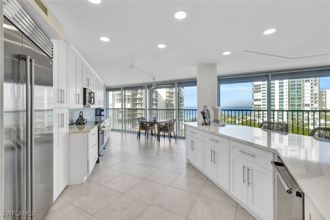 3 Bed Waterfront Home for Sale in Savoy, photo 7