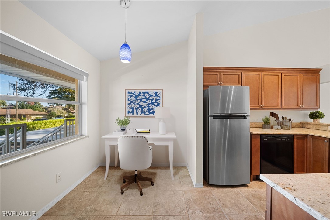 2 Bed Waterfront Home for Sale in Naples, FL, $250,000 — photo 7