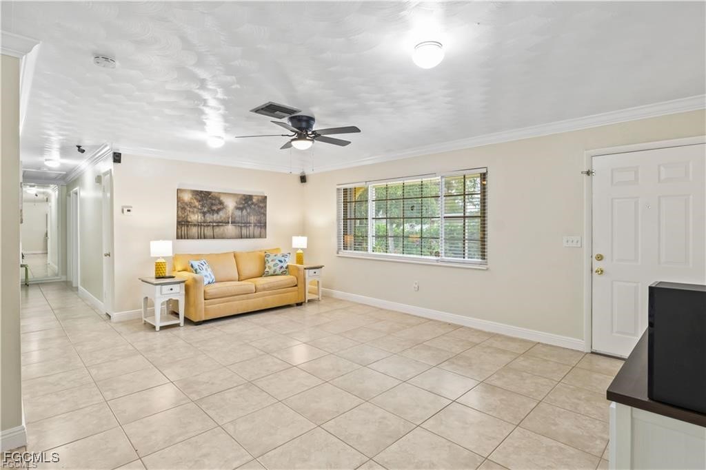 4 Bed SingleFamilyResidence for Sale in Fort Myers, photo 7