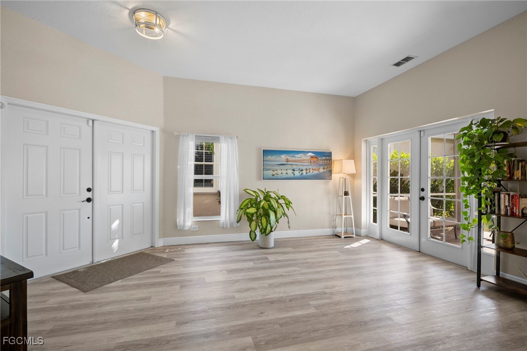 4 Bed Waterfront Home for Sale in Laguna Lakes, photo 7