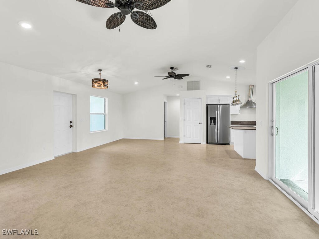 3 Bed SingleFamilyResidence for Sale in Naples, FL, $529,000 — photo 7