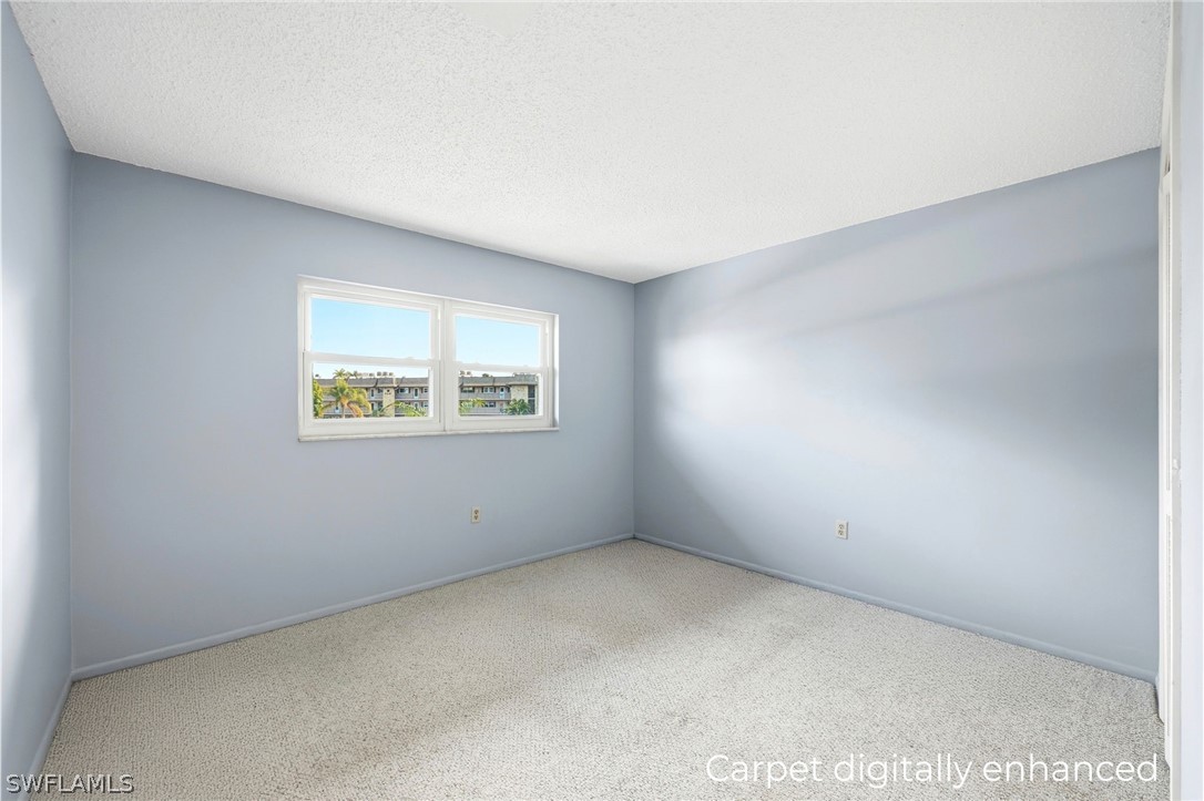 2 Bed Condominium for Sale in Naples, photo 7