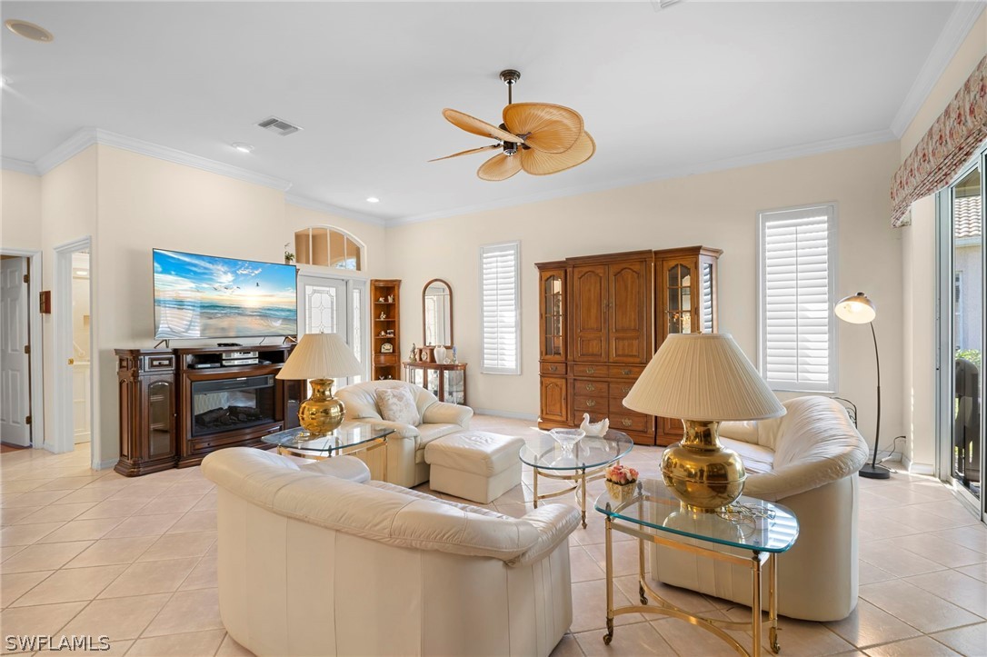 3 Bed SingleFamilyResidence for Sale in Naples, photo 7