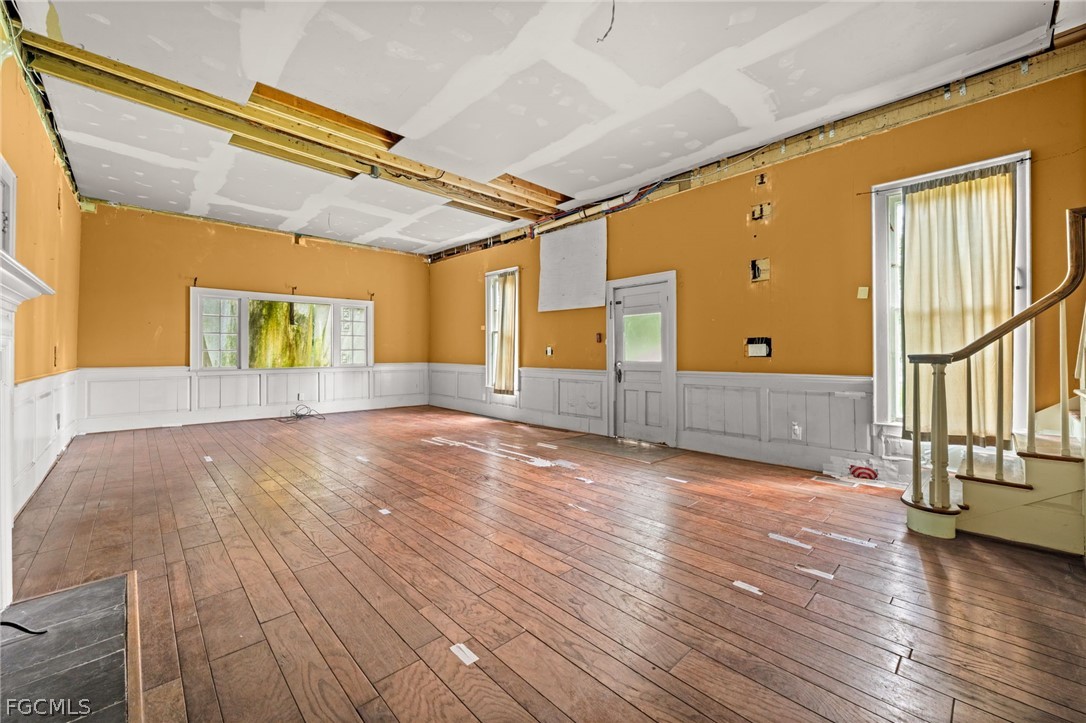 3 Bed SingleFamilyResidence for Sale in Bayshore Park, FL — photo 7
