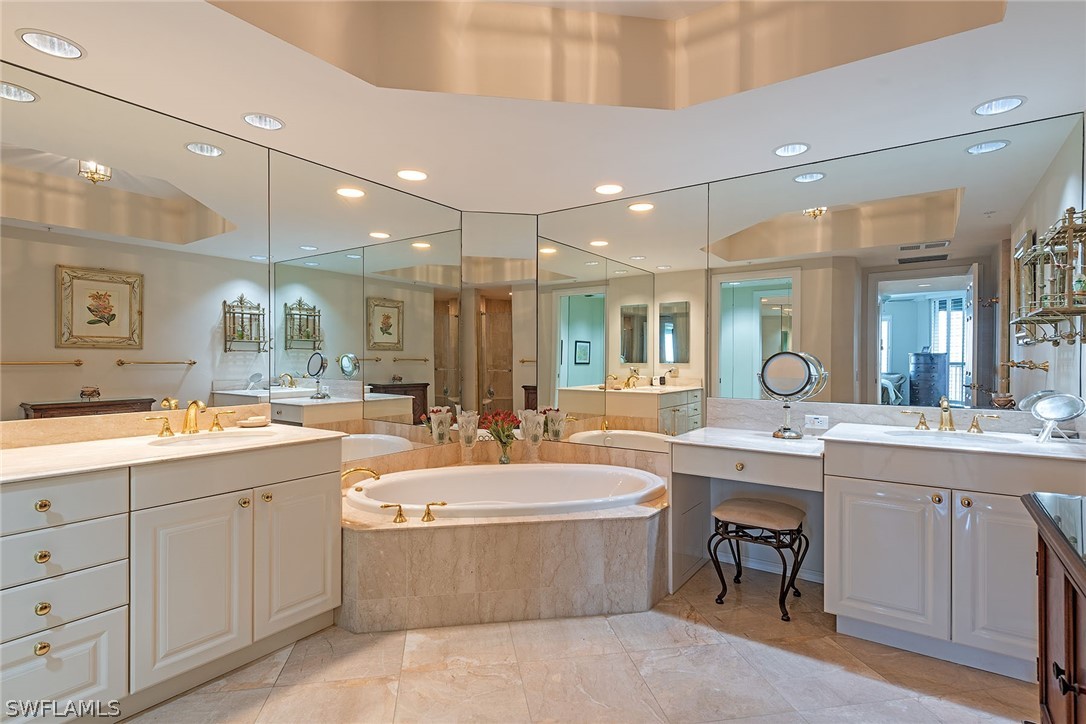 3 Bed Waterfront Home for Sale in Naples, FL, $2,995,000 — photo 7