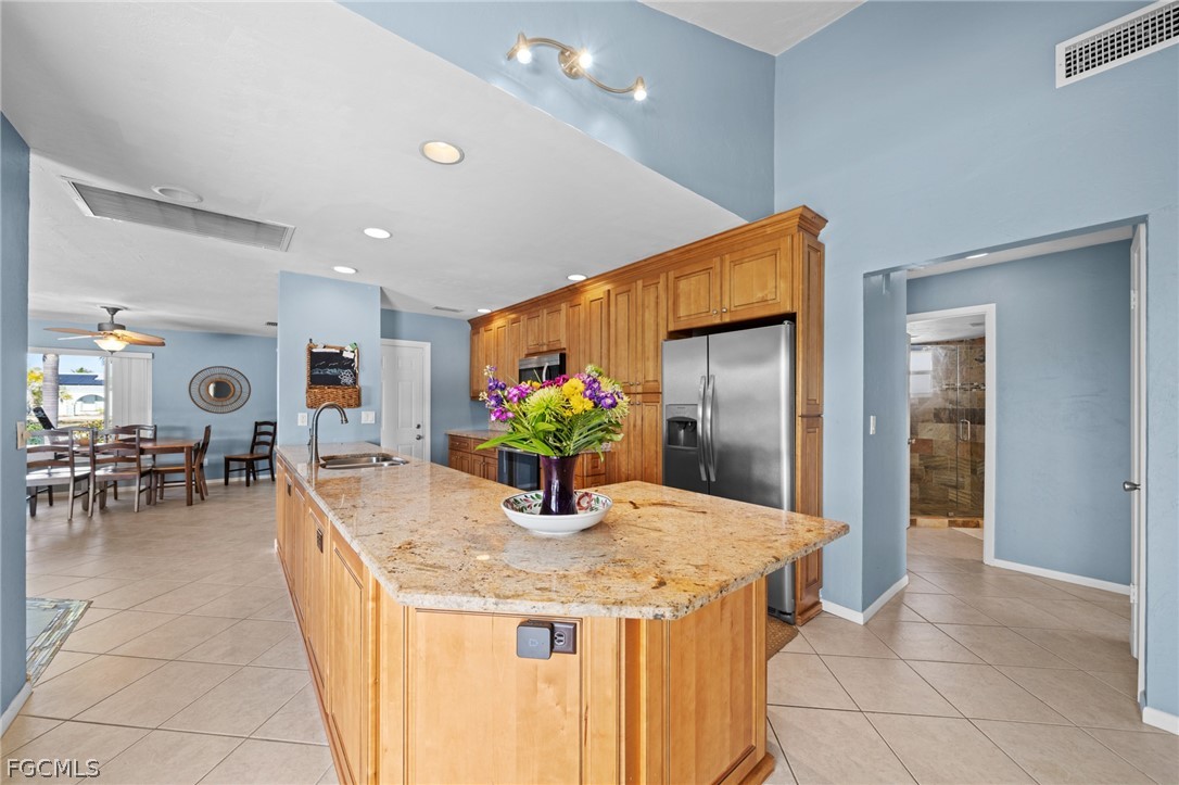 3 Bed Pool Home for Sale in Cape Coral, photo 7