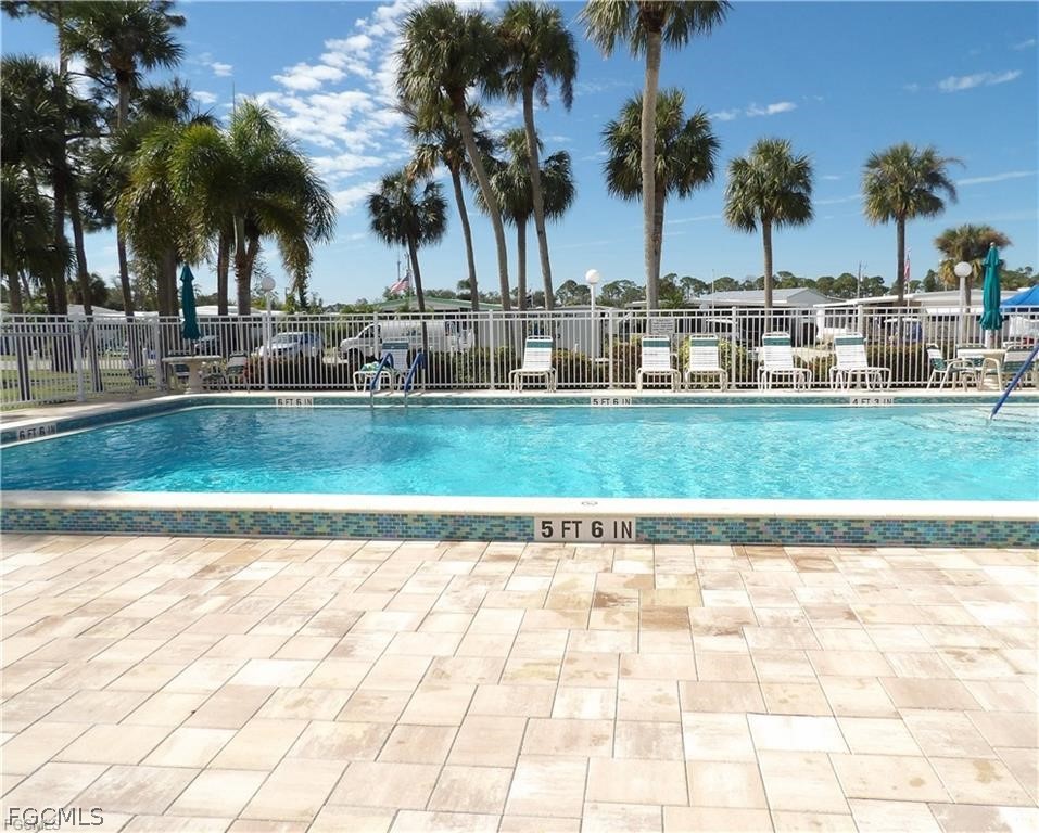 2 Bed ManufacturedHome for Sale in North Fort Myers, photo 7