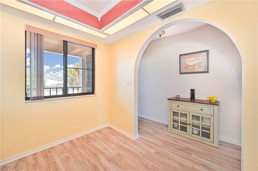 2 Bed Waterfront Home for Sale in Cape Coral, photo 7