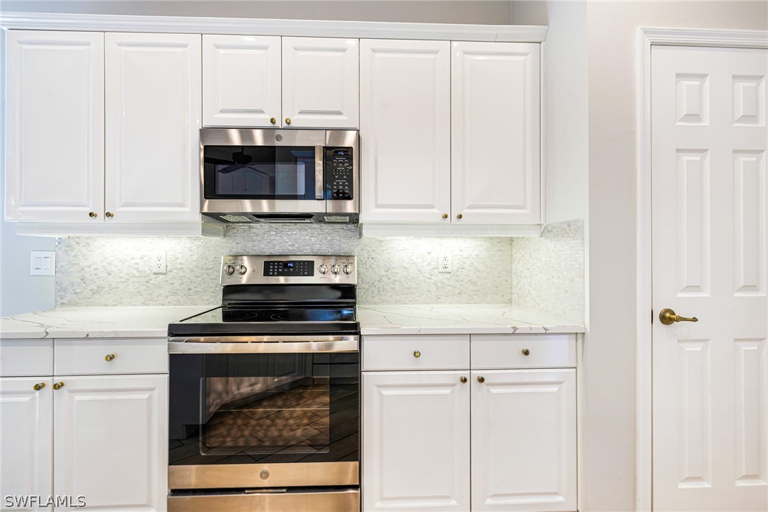 3 Bed Condominium for Sale in Turtle Point, photo 7