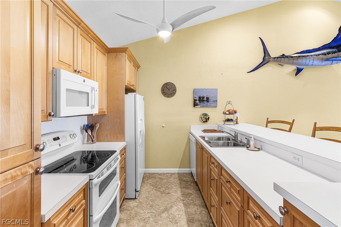 2 Bed Waterfront Home for Sale in Bokeelia, photo 7