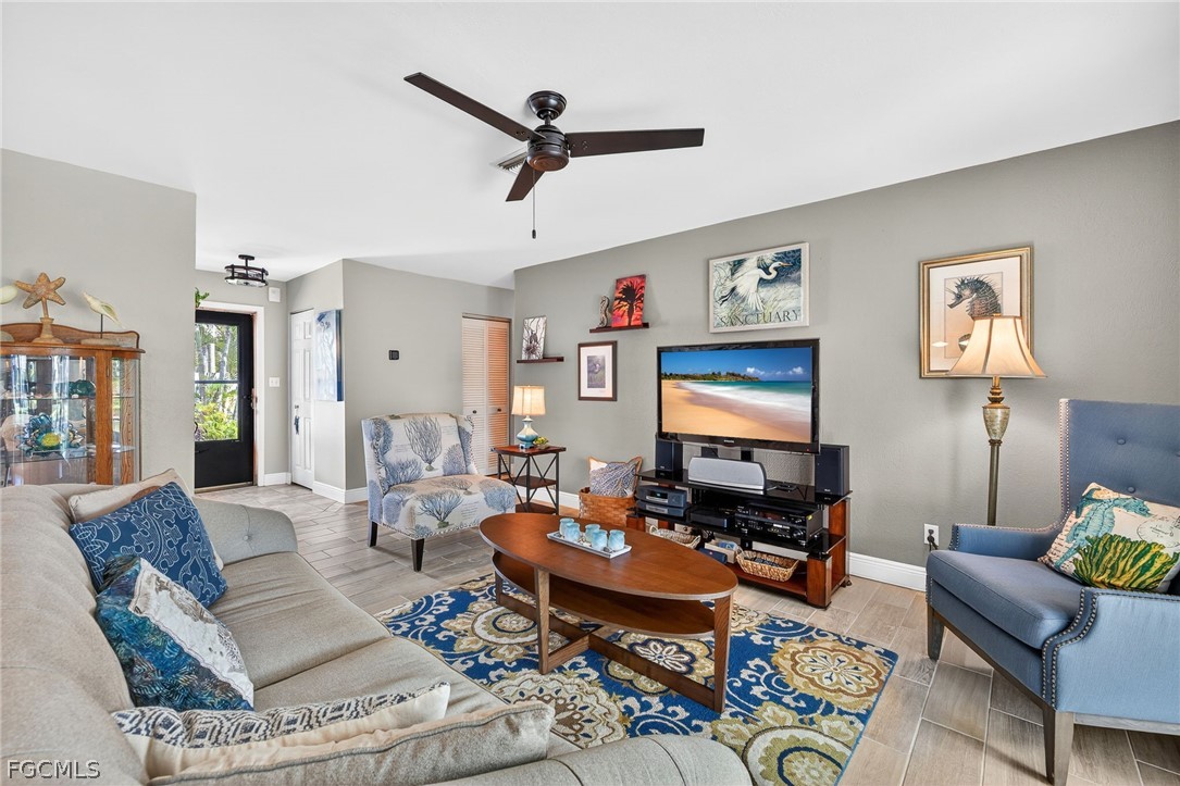 3 Bed Waterfront Home for Sale in Fort Myers, photo 7
